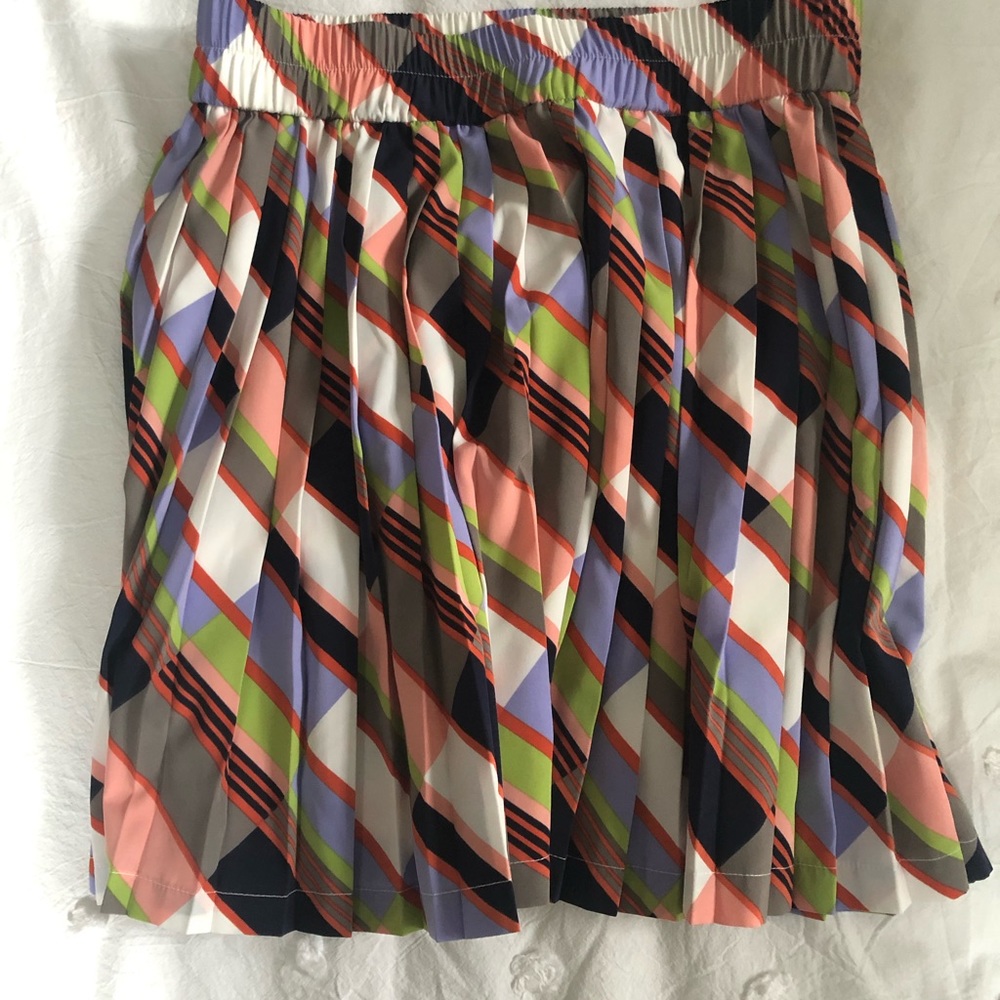 Fun multi color Banana republic tennis skirt